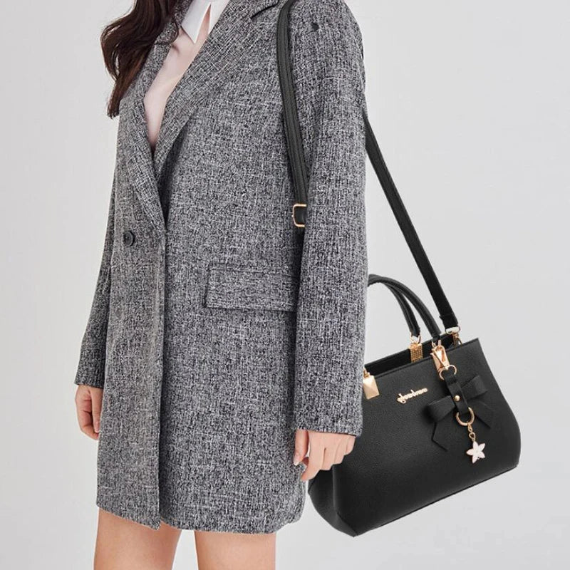 Sac bandoulière femme motif floral chic