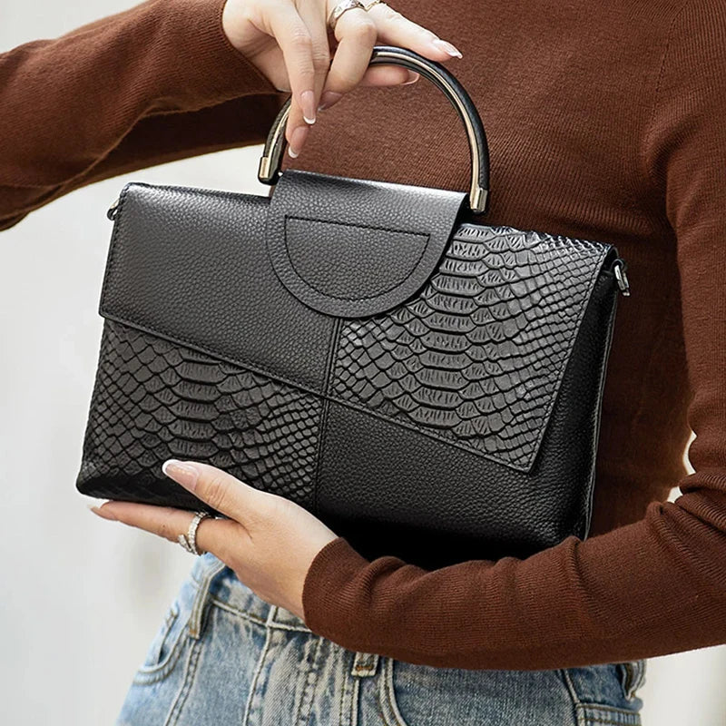 Sac à main femme chic en simili cuir – motif crocodile élégant