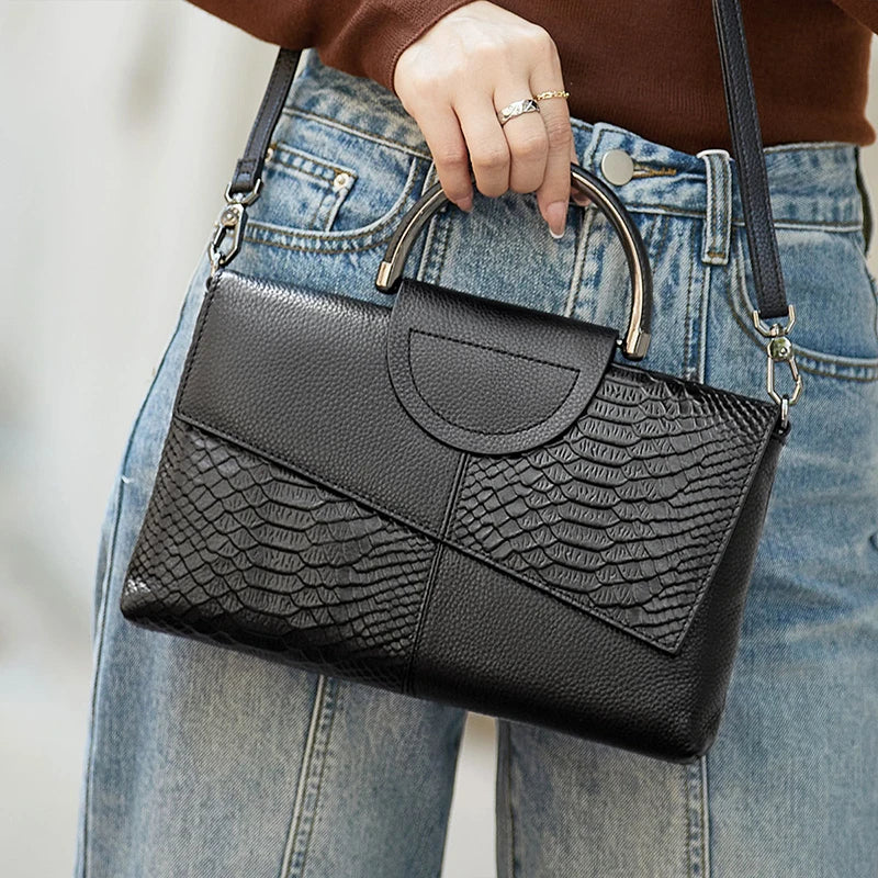 Sac à main femme chic en simili cuir – motif crocodile élégant